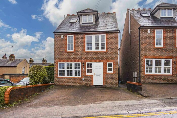 4 Bedroom Detached House To Rent In Cotterells Hill, Hemel Hempstead, HP1