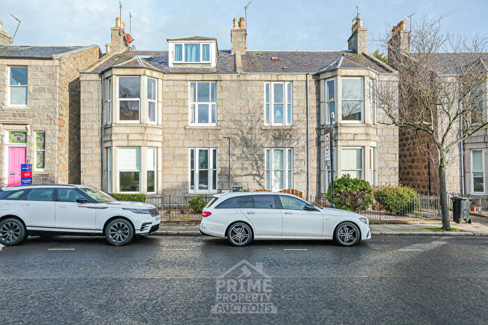 4 Bedroom Flat For Sale In Ashley Road, Aberdeen, AB10