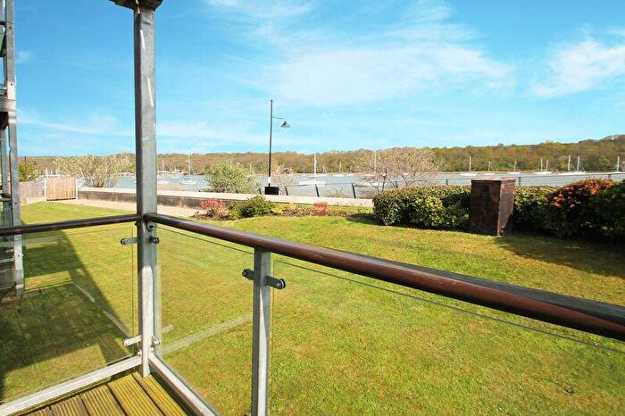 1 Bedroom Flat To Rent In Little Victory Mount, St Marys Island, Chatham, ME4