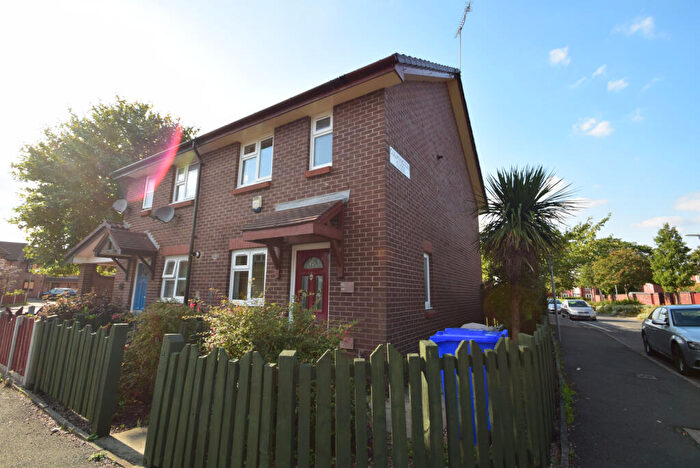 2 Bedroom Semi-Detached House For Sale In Culmington Close, Hulme, Manchester, M15