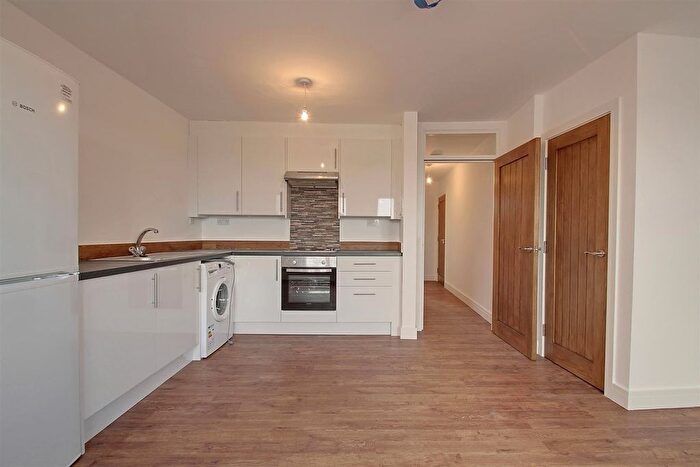 1 Bedroom Flat To Rent In The Broadway, Greenford, UB6
