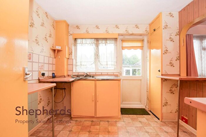 3 Bedroom Terraced House For Sale In Hanbury Close, Cheshunt, EN8
