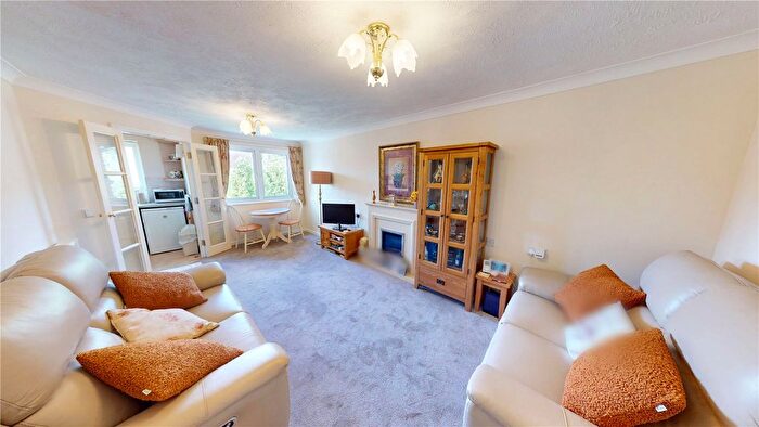 1 Bedroom Property For Sale In Butts Road, Stanford-Le-Hope, Essex, SS17