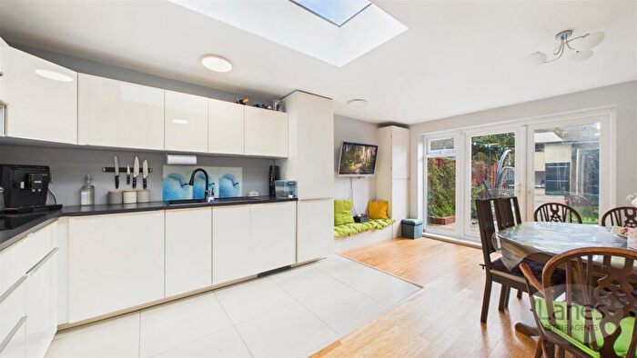 3 Bedroom End Of Terrace House For Sale In Eleanor Road, Waltham Cross, EN8