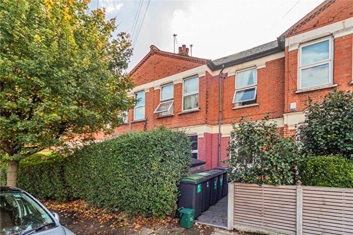 2 Bedroom Apartment For Sale In Granville Road, London, N22