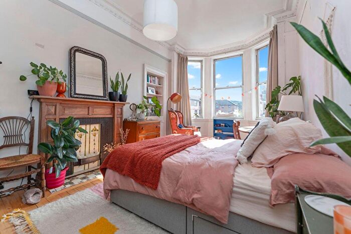 1 Bedroom Flat To Rent In L Albion Road, Edinburgh, EH7