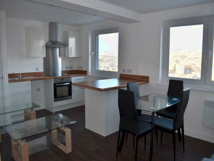 1 Bedroom Flat To Rent In Parkwood Court, Keighley, BD21