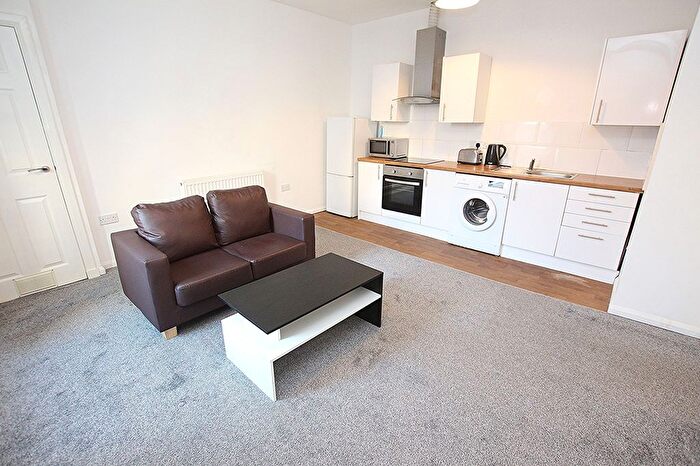 1 Bedroom Flat For Sale In Mid Street, Bathgate, EH48