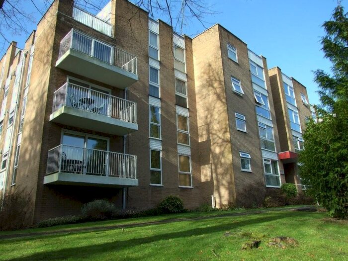 2 Bedroom Flat To Rent In Bournemouth, BH2