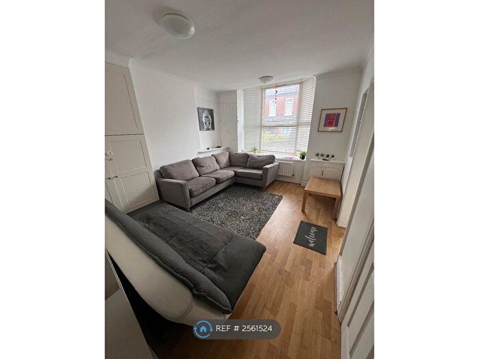 1 Bedroom Flat To Rent In Edleston Road, Crewe, CW2