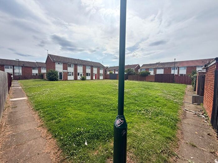 3 Bedroom End Of Terrace House To Rent In Broadhaven Close, Middlesbrough, TS6