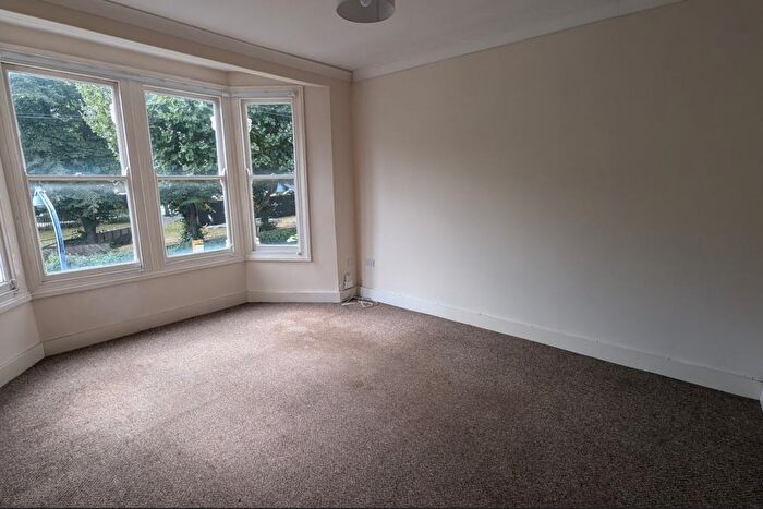 1 Bedroom Flat To Rent In Warrior Square North, Southend-On-Sea, SS1