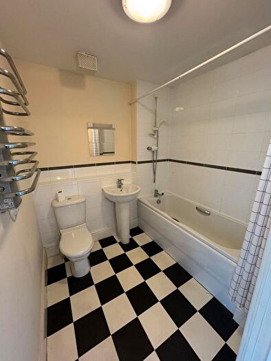 1 Bedroom Flat For Sale In Parklands Avenue, Birmingham, B20