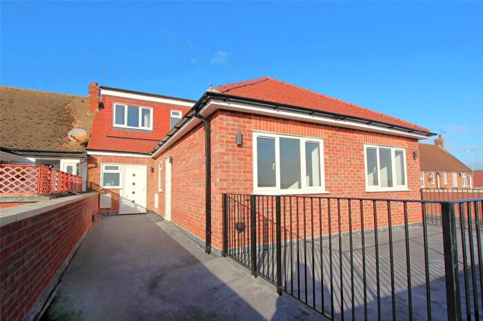 2 Bedroom Apartment To Rent In Eastwood Road North, Leigh-on-Sea, Essex, SS9