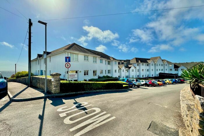 2 Bedroom Flat For Sale In De Moulham Road, Swanage, BH19