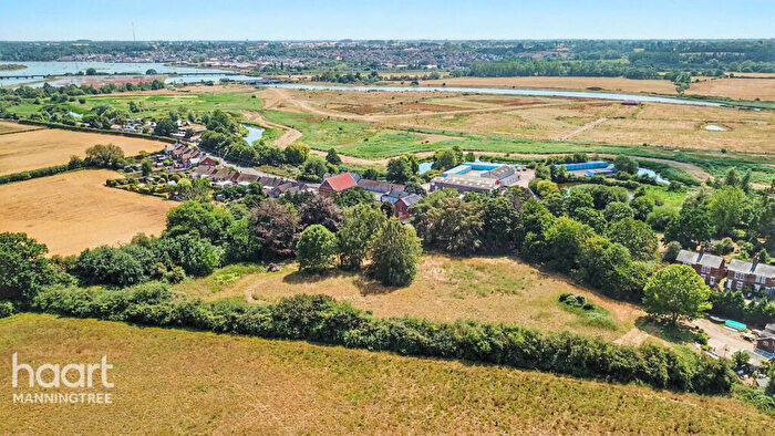 3 Bedroom Detached House For Sale In Bergholt Road, Brantham, Manningtree, Essex, CO11