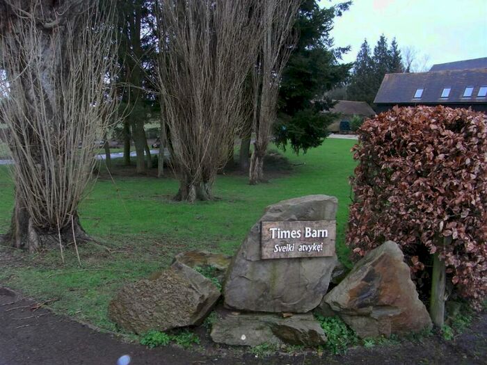 3 Bedroom Barn Conversion To Rent In Ross Road, Newent, GL18