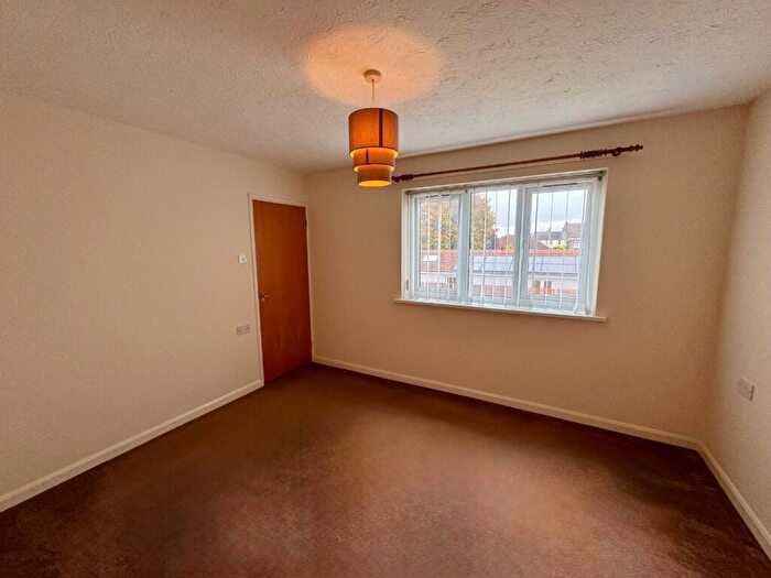 1 Bedroom Flat To Rent In Cauldwell Hall Road, Off Woodbridge Road, Ipswich, IP4