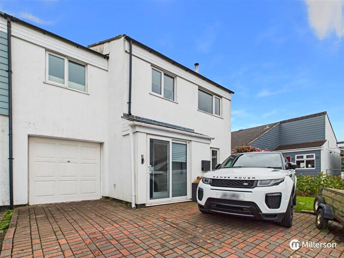 4 Bedroom End Terrace House For Sale In Boscarn Road, Redruth, TR15