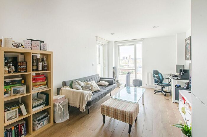 1 Bedroom Flat For Sale In Creekside, Greenwich, London, SE8