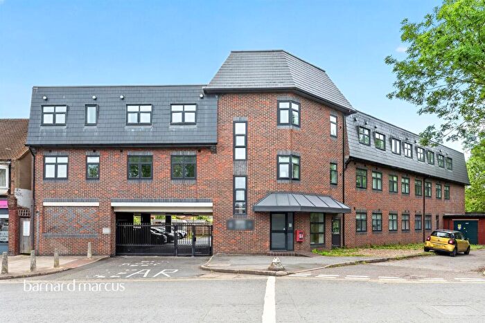 1 Bedroom Flat For Sale In West Barnes Lane, New Malden, KT3