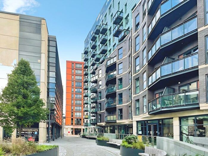 1 Bedroom Flat To Rent In One Brewery Wharf, Waterloo Street, Leeds, West Yorkshire, LS10