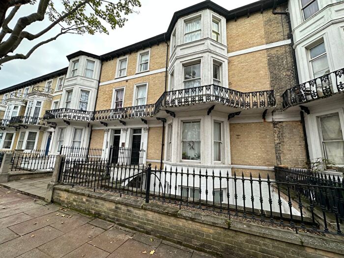 2 Bedroom Flat To Rent In Camperdown, Great Yarmouth, NR30