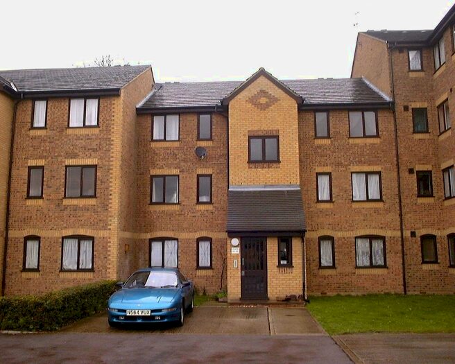1 Bedroom Flat To Rent In Burket Close, Southall, UB2