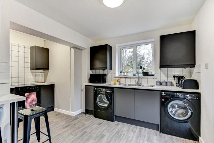 6 Bedroom House To Rent In Rowlandson Gardens, Bristol, BS7