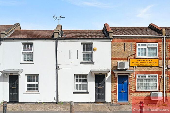 2 Bedroom Detached House To Rent In Old Oak Common Lane, London, W3