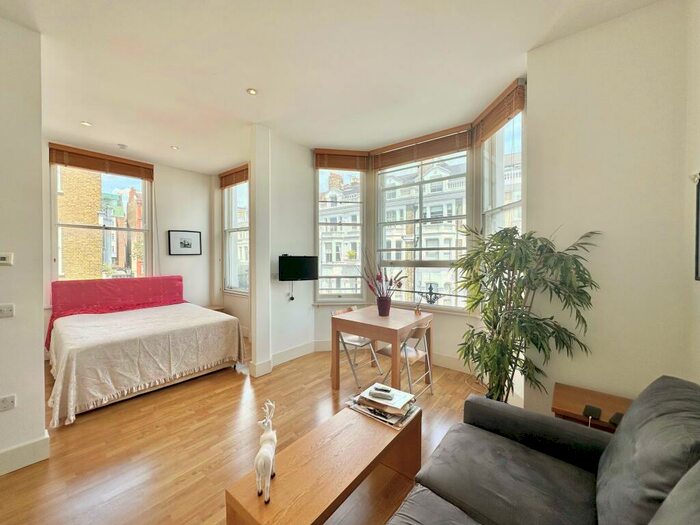 Apartment To Rent In Coleherne Road, London, SW10