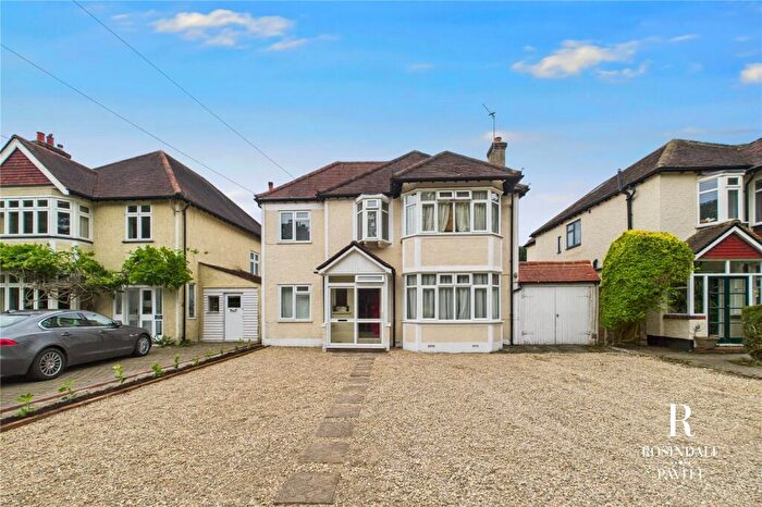 4 Bedroom Detached House For Sale In The Park, Carshalton, SM5