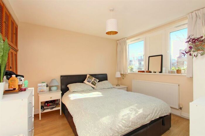 2 Bedroom Flat To Rent In Cambalt Road, London, SW15