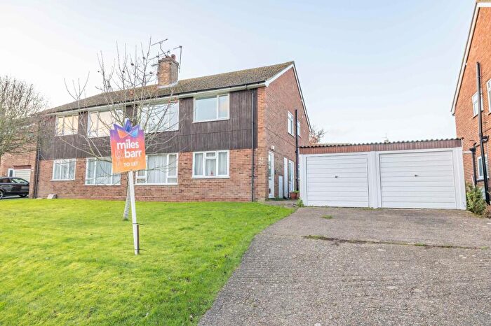 2 Bedroom Flat To Rent In Raymond Avenue, Canterbury, Kent, CT1