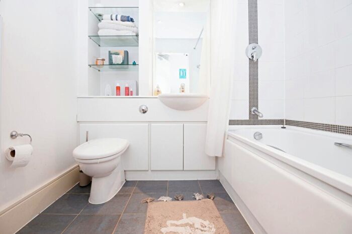 2 Bedroom Apartment For Sale In Whitworth Street West, Manchester, M1