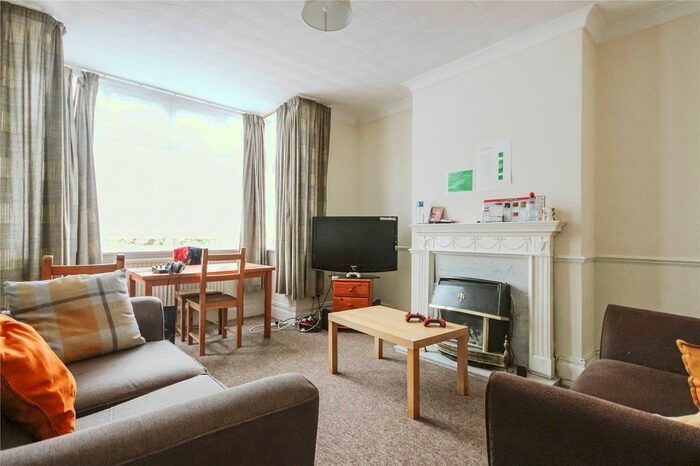 3 Bedroom End Of Terrace House To Rent In Beverley Road, Horfield, Bristol BS7