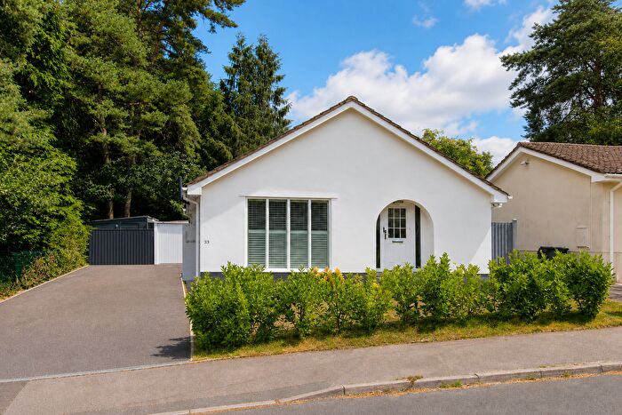 3 Bedroom Detached House For Sale In Park Lane, Alderholt, SP6