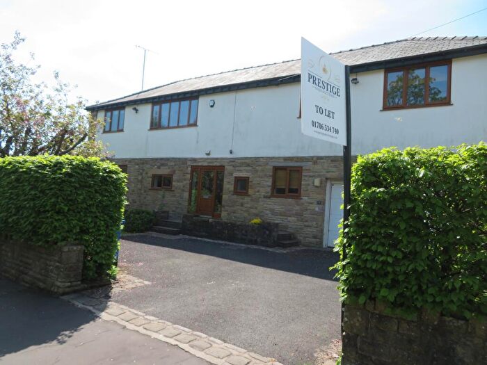 5 Bedroom Detached House To Rent In Springbank Lane, Bamford, OL11