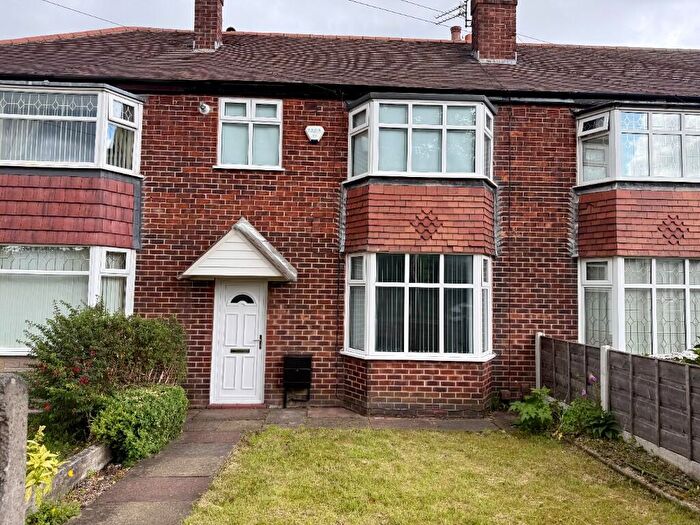 3 Bedroom Semi-Detached House To Rent In Bennett Street, Hyde, Greater Manchester, SK14
