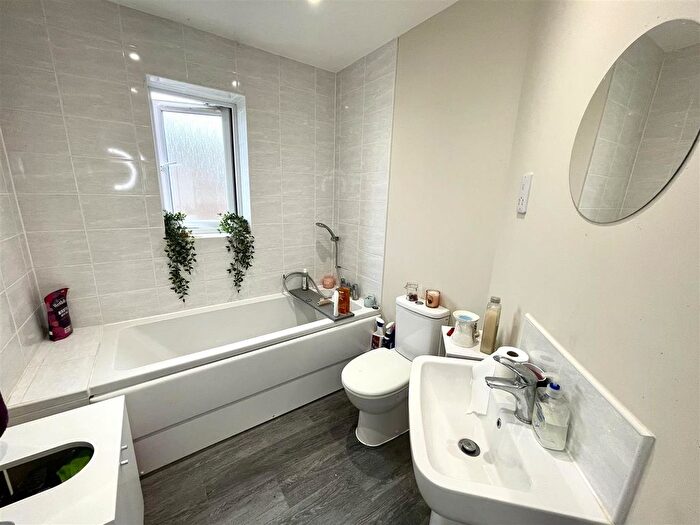 3 Bedroom End Of Terrace House For Sale In Canterbury Mews, Donington, Spalding, PE11