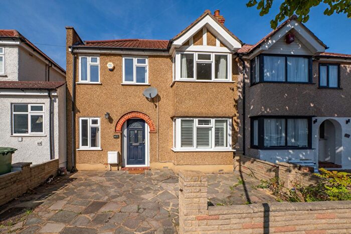 4 Bedroom Semi-Detached House For Sale In Tonfield Road, Sutton, SM3