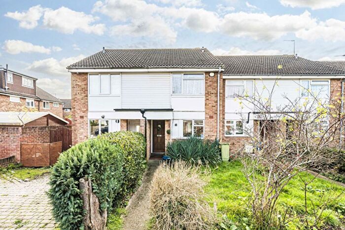 2 Bedroom Property To Rent In Wordsworth Road, Hampton, TW12