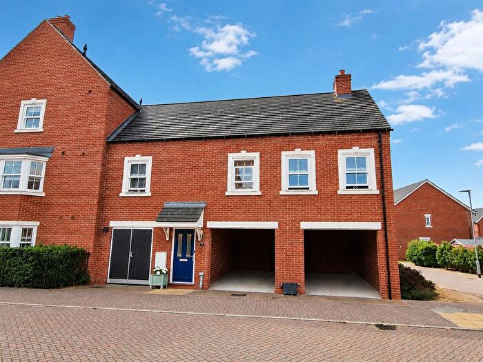 2 Bedroom Detached House For Sale In Chislehurst Place, Great Denham, Bedford, MK40
