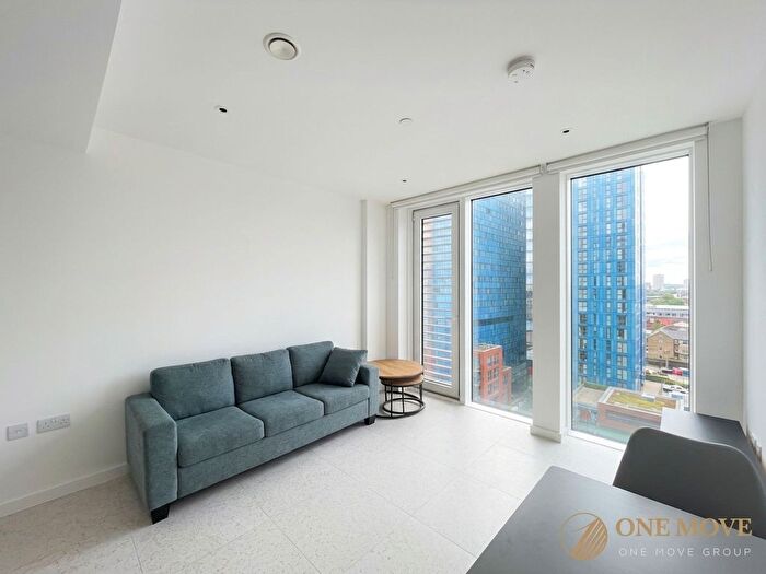 Studio To Rent In Bouchon Point, The Silk District, London, E1