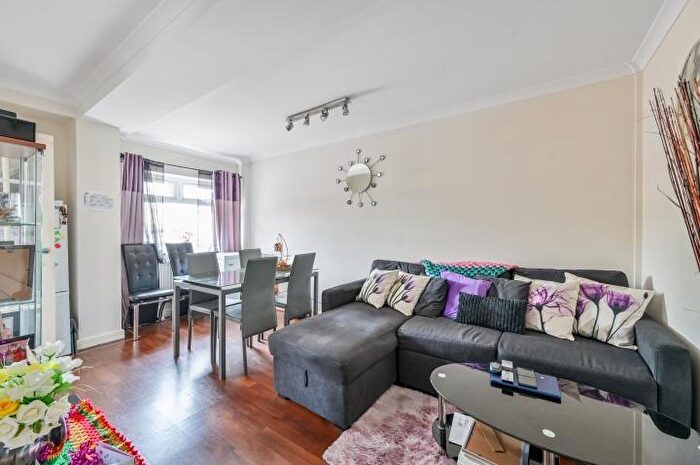 1 Bedroom Flat For Sale In Connaught Towers, London Road, Thornton Heath, CR7