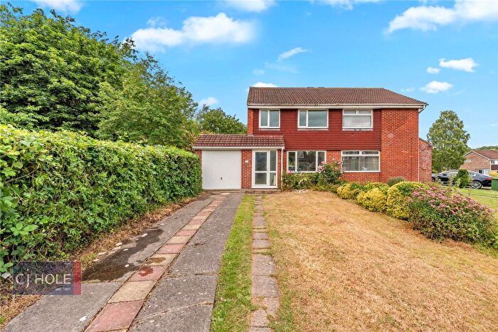 3 Bedroom Semi-Detached House To Rent In Firework Close, Bristol, Gloucestershire, BS15