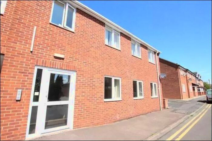 2 Bedroom Flat To Rent In Head Street, Pershore, WR10