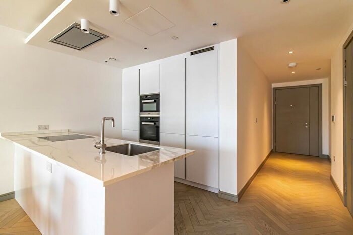 2 Bedroom Flat To Rent In Lodge Road, St John's Wood, London, NW8