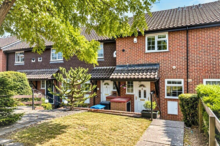 2 Bedroom Terraced House For Sale In Coulsdon, Surrey, CR5
