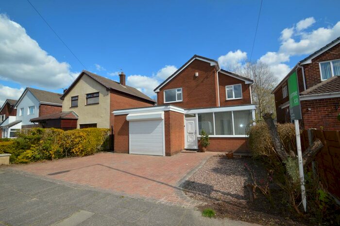 4 Bedroom Detached House To Rent In Randale Drive, Unsworth, Bury, BL9